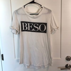 Beso Graphic Tee